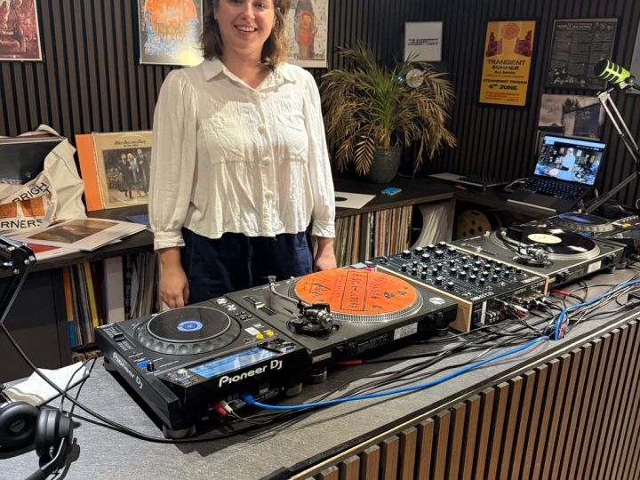 Caitlin Whittaker on Transient Radio